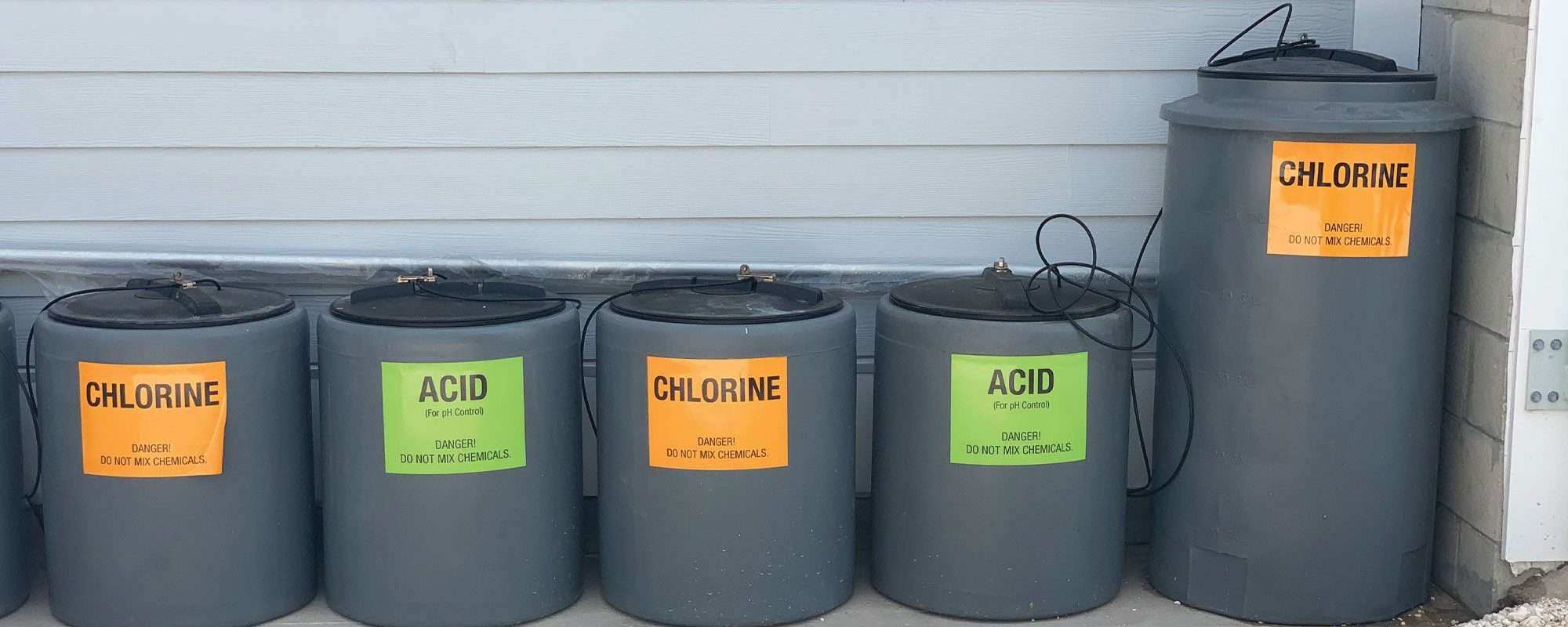 AquaWorx Chemical Crock